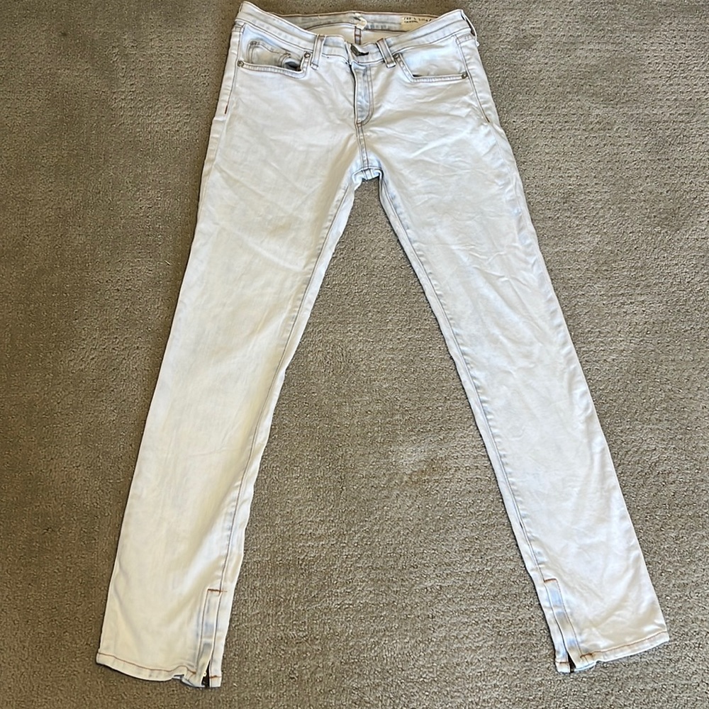 Rag and Bone skinny zipper capri jeans in size 28